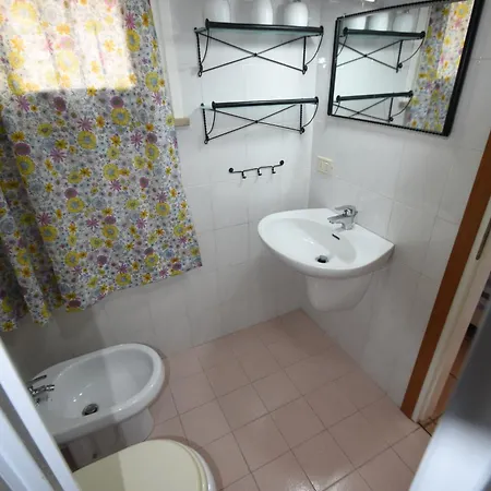 Villino Ginestra - Zona Mare Con Giardino Appartement *