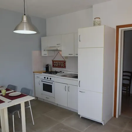 Villino Ginestra - Zona Mare Con Giardino Марина-ди-Кампо